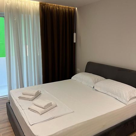 Tirana Central Stay Eksteriør bilde