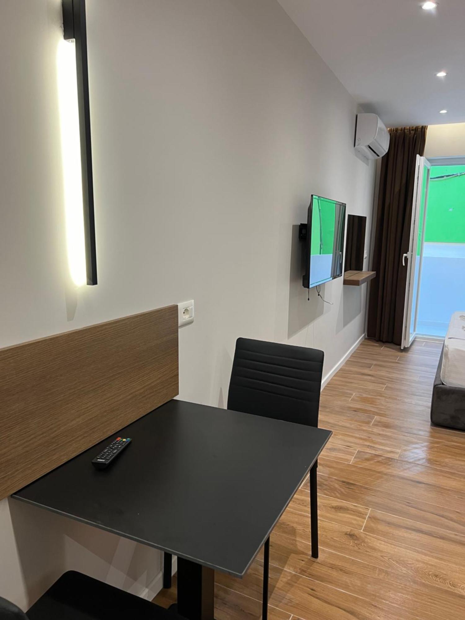 Tirana Central Stay Eksteriør bilde