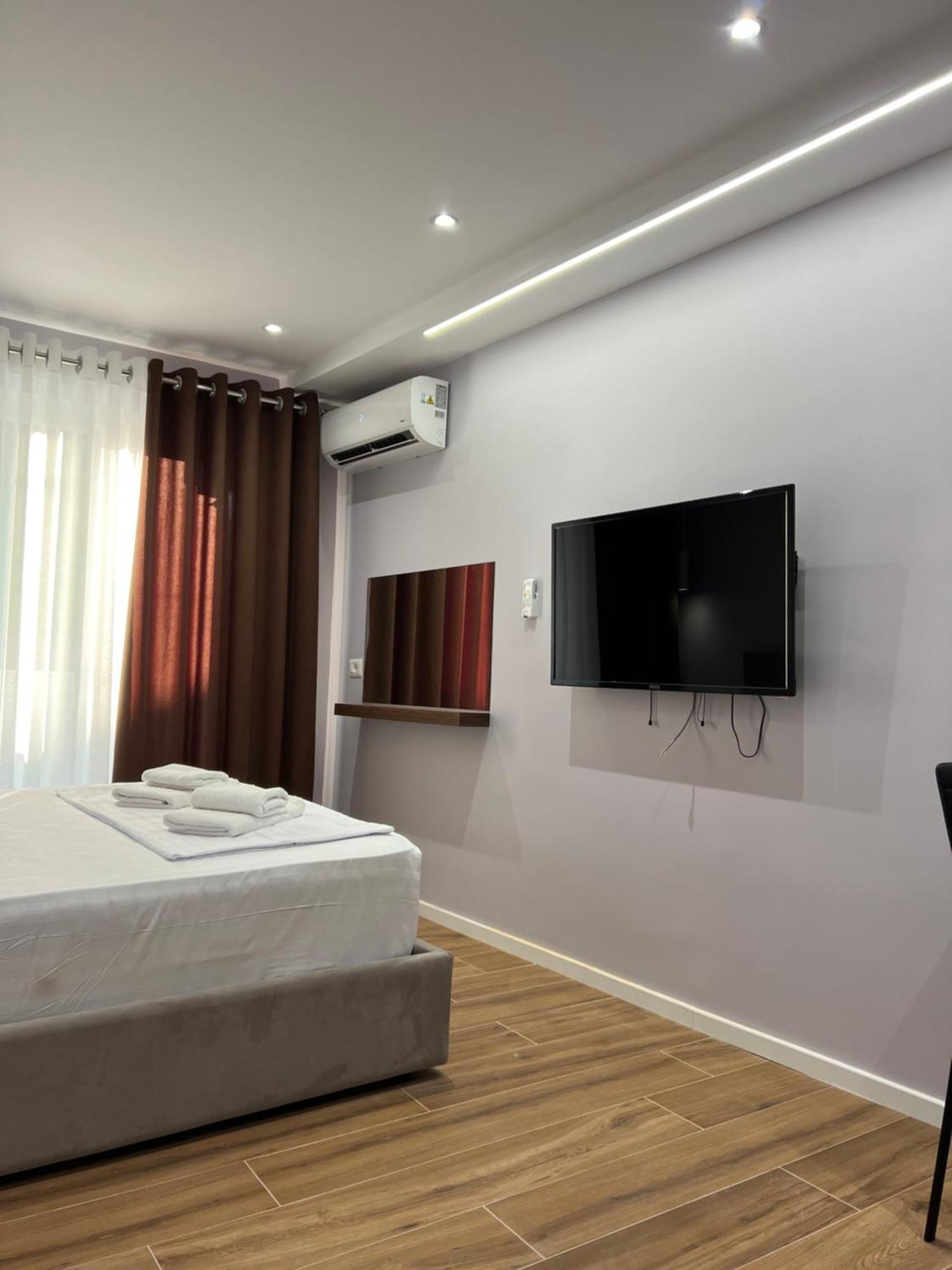 Tirana Central Stay Eksteriør bilde
